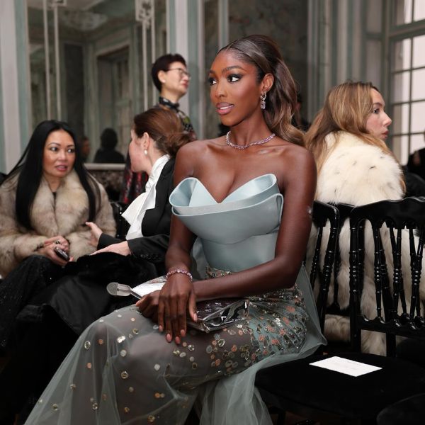 Paris Fashion Week 2026 Invitée d&rsquo;honneur au show Peet Dullaert